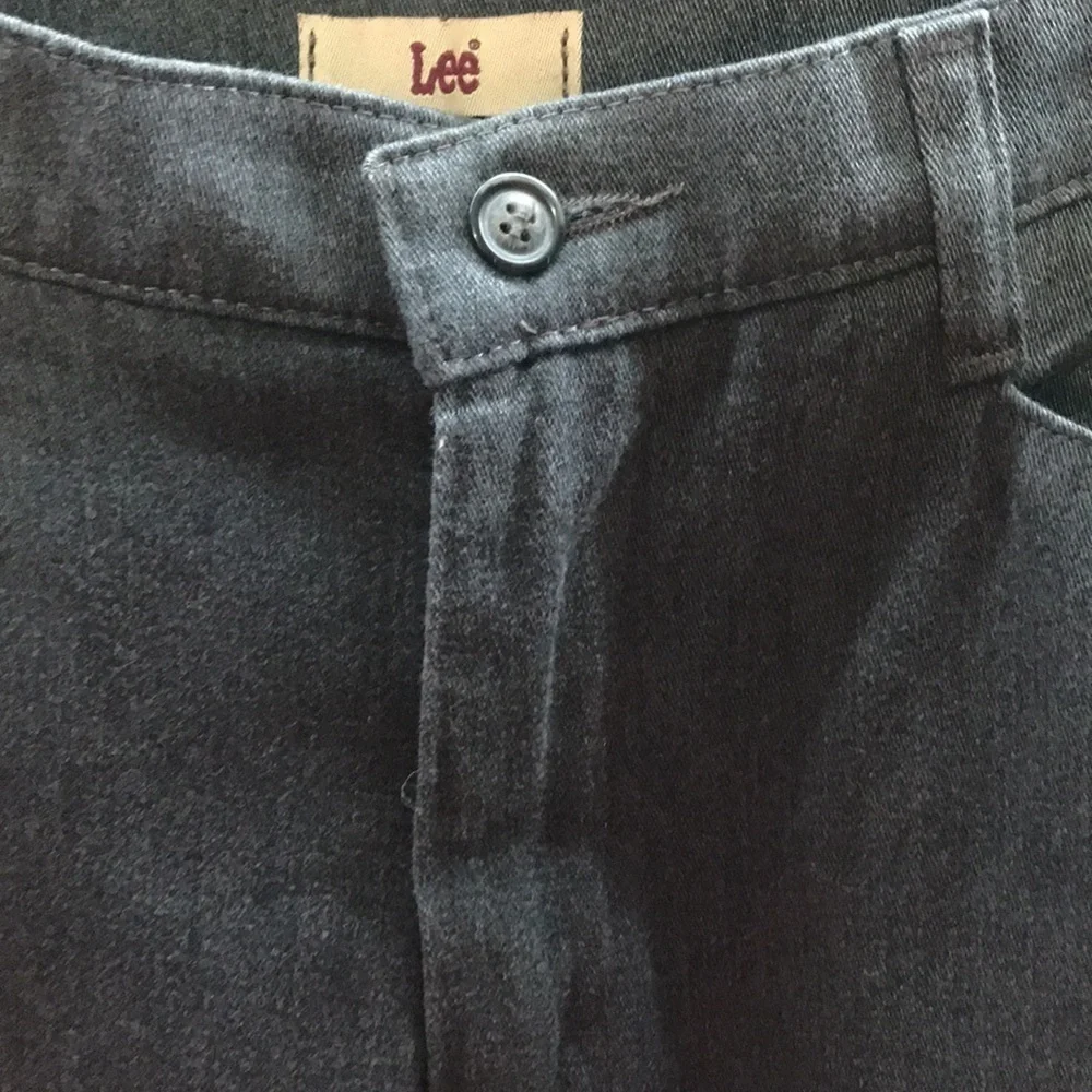 LEE—Women’s Charcoal Gray Heavy Cotton Blend Trousers—8 M